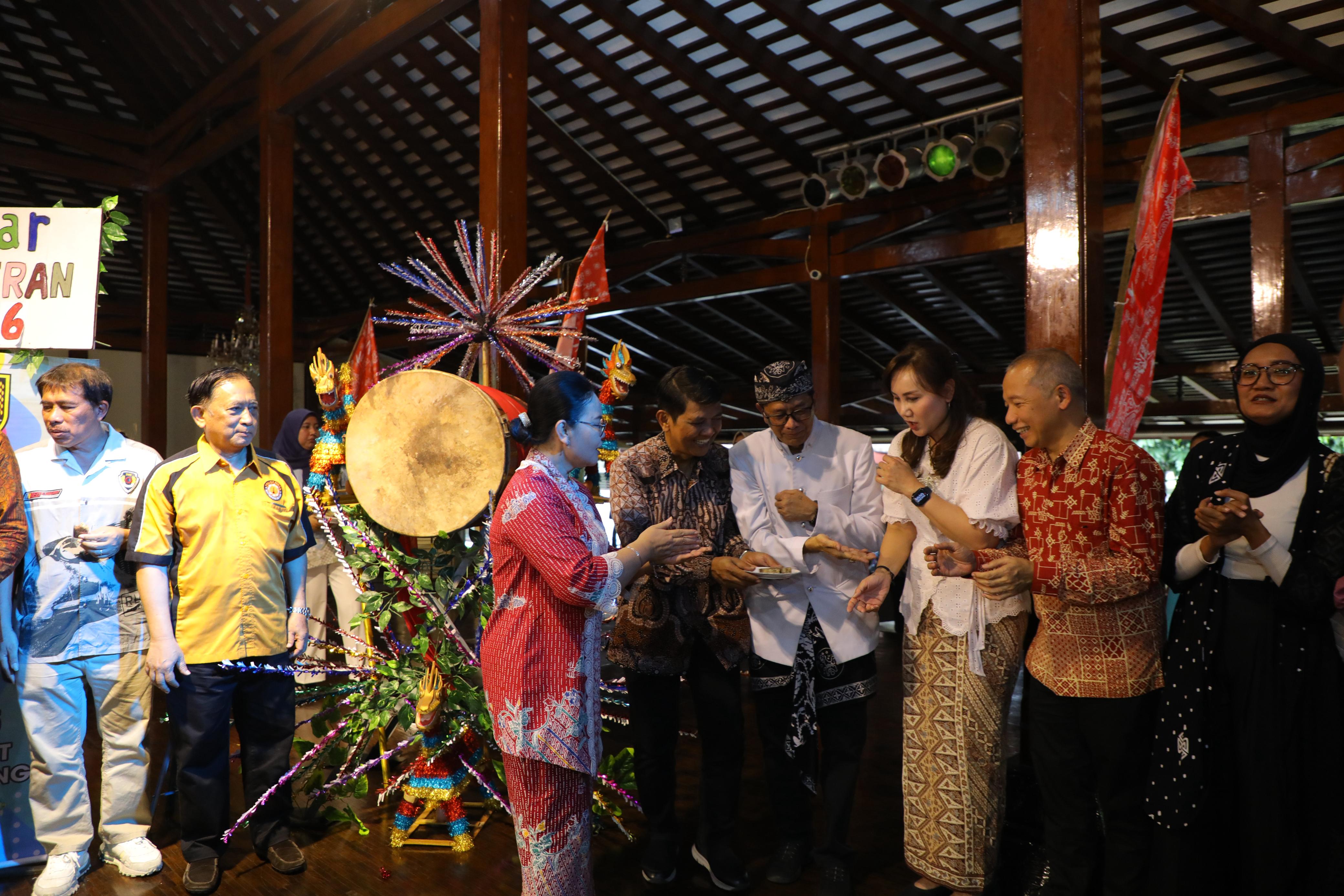 Foto Berita Hendardji Soepandji Sebut Kemajuan dan Keharmonisan Budaya Kota Semarang Menguat di Era Kepemimpinan Wali kota Agustina